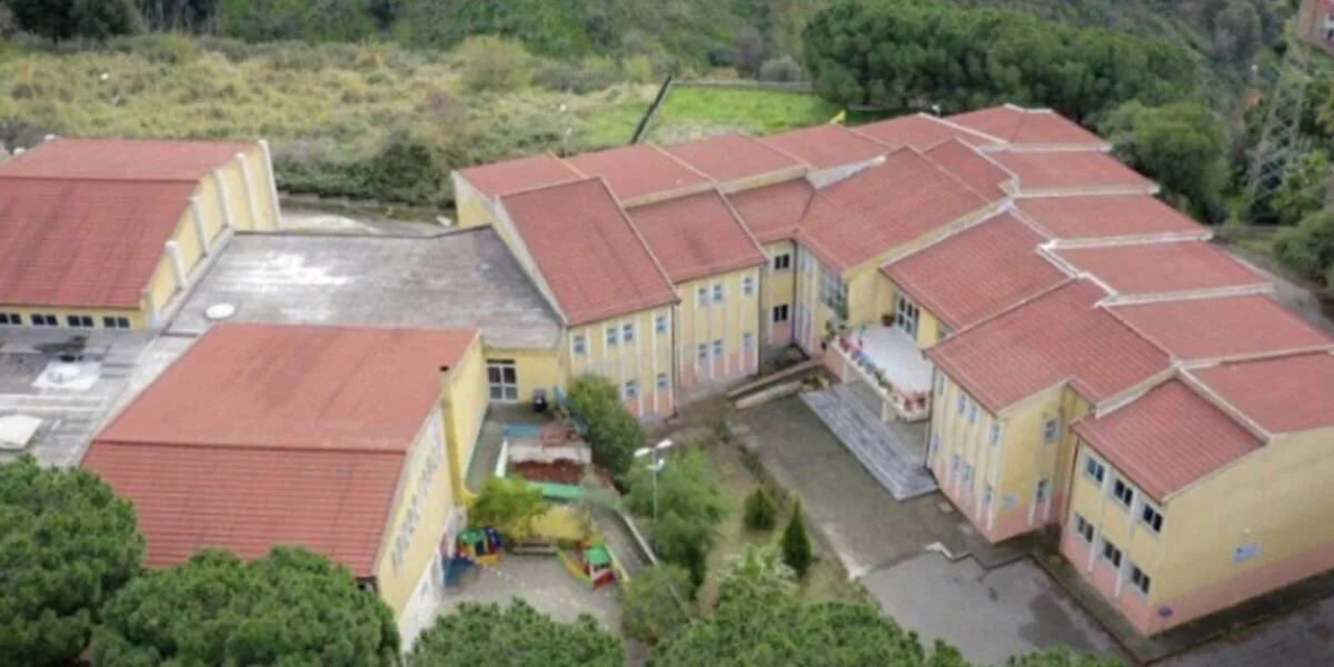 A Reggio Calabria la scuola non può cambiare nome, vince de Gasperi