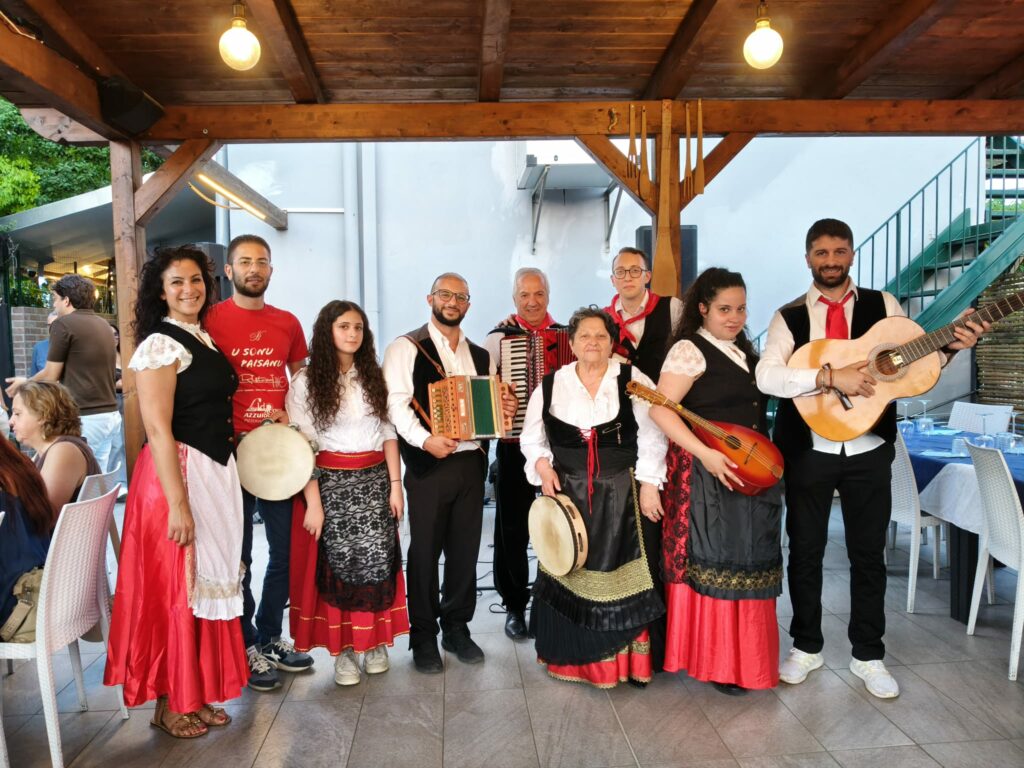 gruppo folk Usonupaisanu