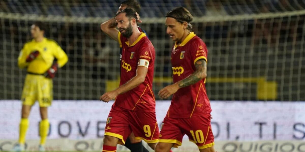 Catanzaro calcio in crisi, serve diventare squadra in fretta