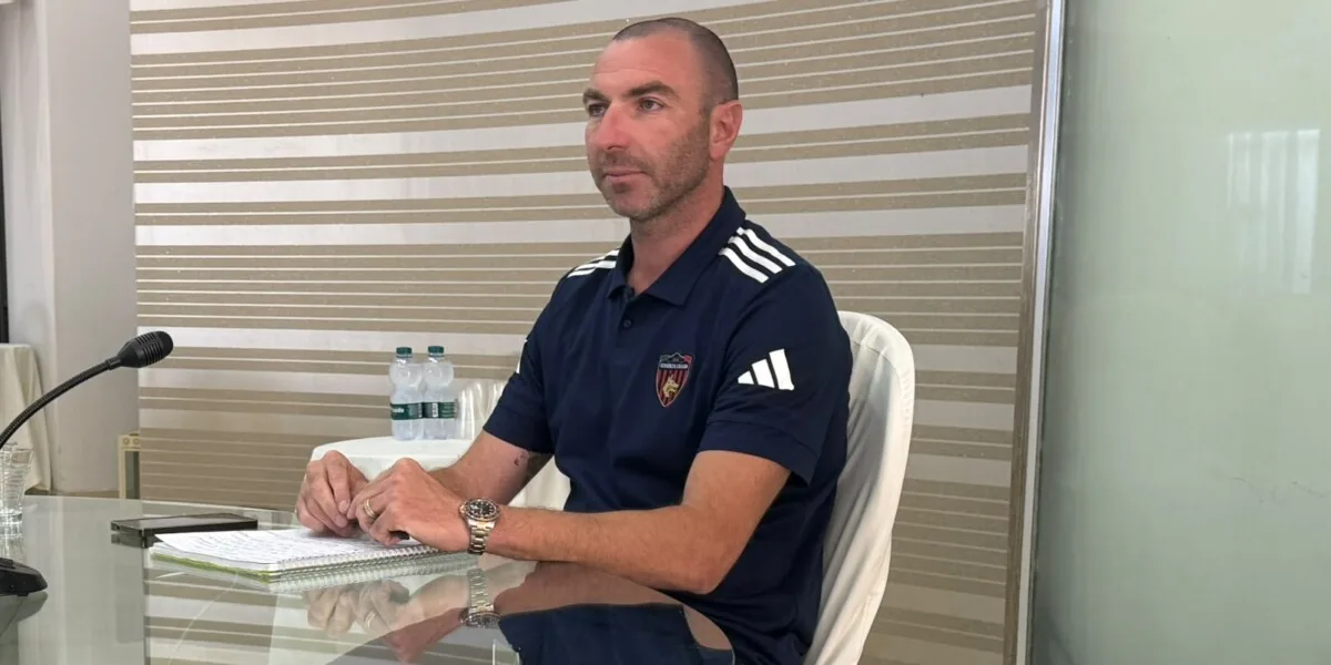 Cosenza calcio scelte di mercato non pagano