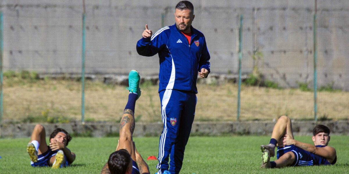 Il Cosenza calcio a Catania cerca riscatto nell’anno zero