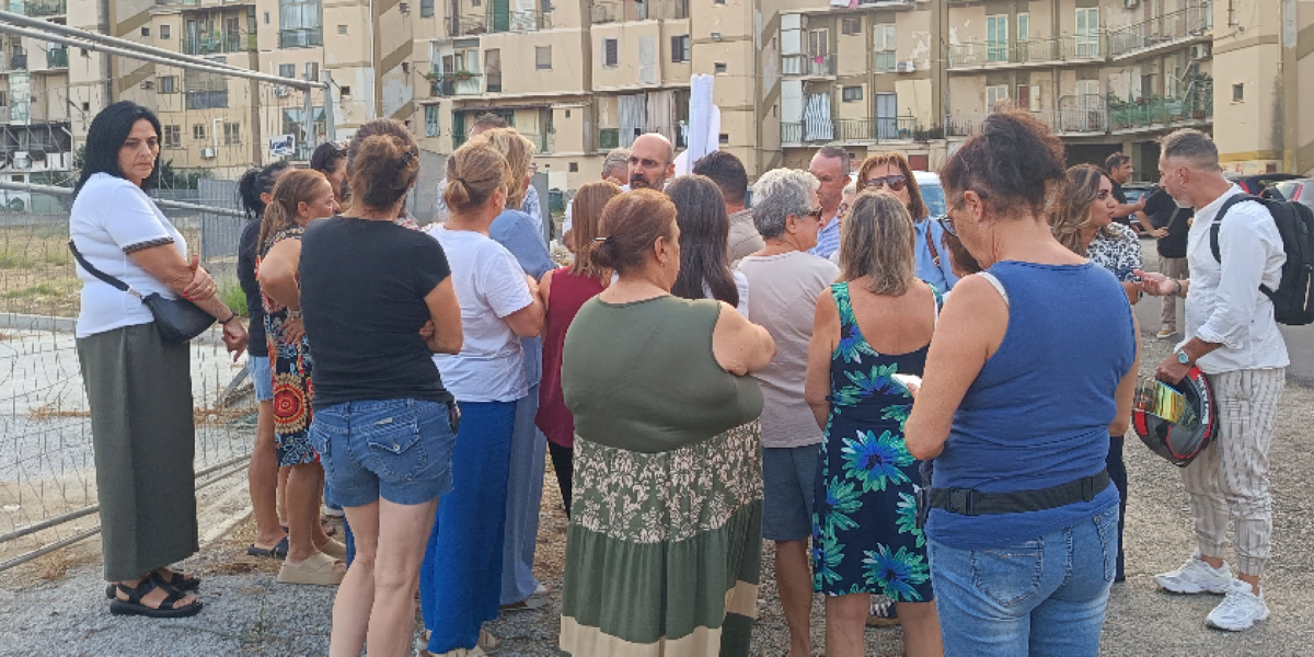 A Crotone la protesta dei residenti di via la Pira