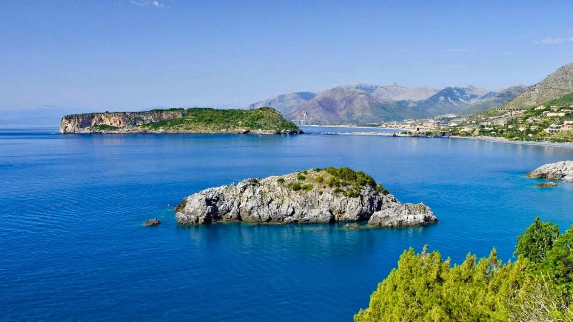 Praia a Mare celebra la Madonna della Grotta in mare