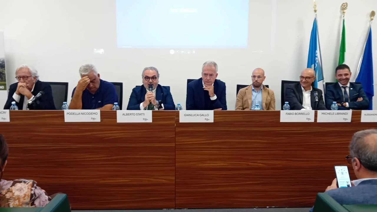 Agricoltura Calabria, chiesti fondi di emergenza al governo