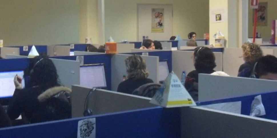 Crotone, rischio esuberi per 150 lavoratori del call center