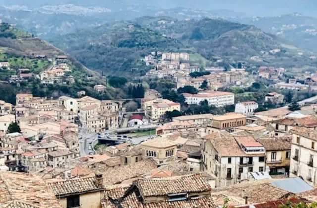 Cosenza nella top ten delle città virtuose italiane 2026