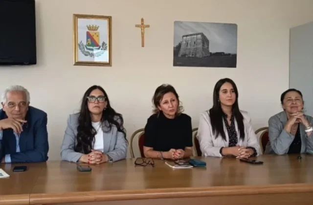 Lamezia Terme, il centrosinistra critica la maggioranza
