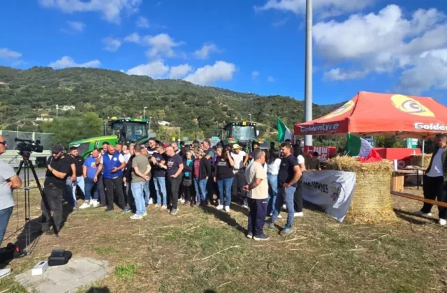 Presidio agricoltori ancora in atto nel Lametino