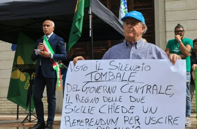 Agricoltori e tir a Crotone pronti a bloccare Roma