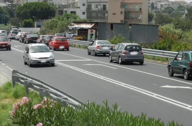 Nuova statale 106: a Reggio Calabria carreggiata doppia