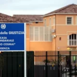 Cosenza, sequestrati telefonini e droga nel carcere