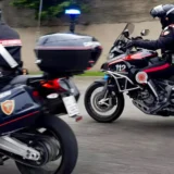 Blitz dei carabinieri a Siderno, trovate armi e droga