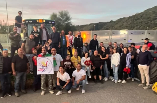 Blocco autotrasportatori a Falerna, disagi in autostrada a2
