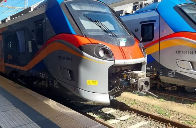 Nuovo orario treno Cosenza, ritorno anticipato dal 26/10